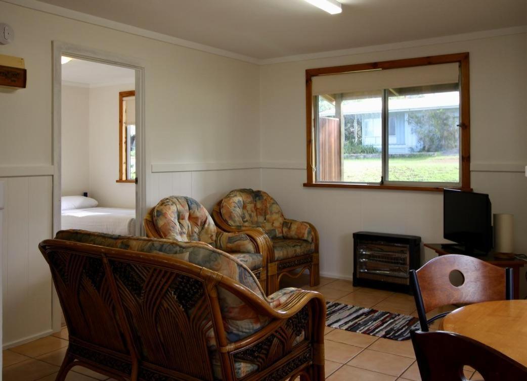 Riverscape Cottages Огуста Екстериор снимка
