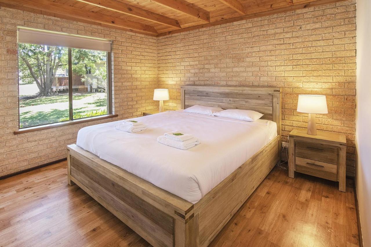 Riverscape Cottages Огуста Екстериор снимка