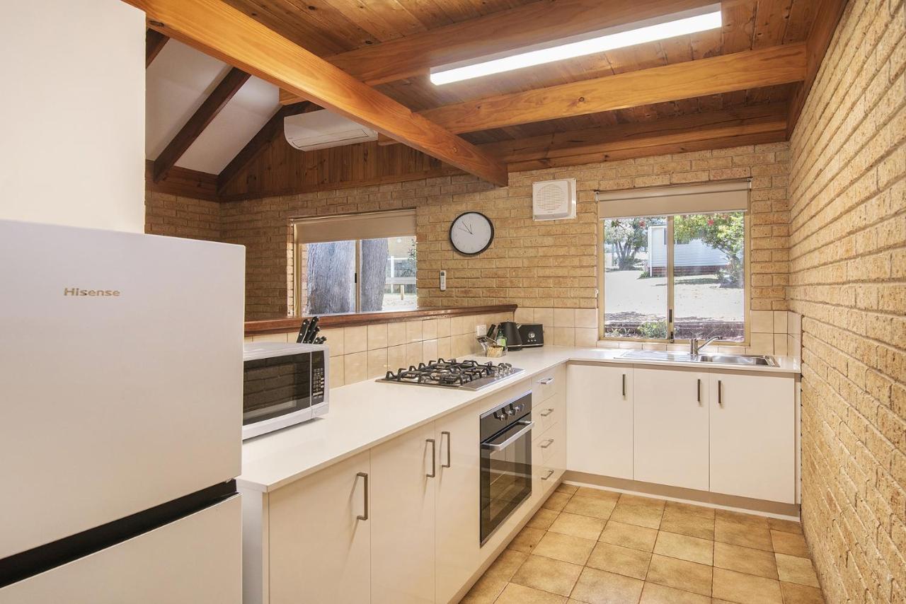 Riverscape Cottages Огуста Екстериор снимка